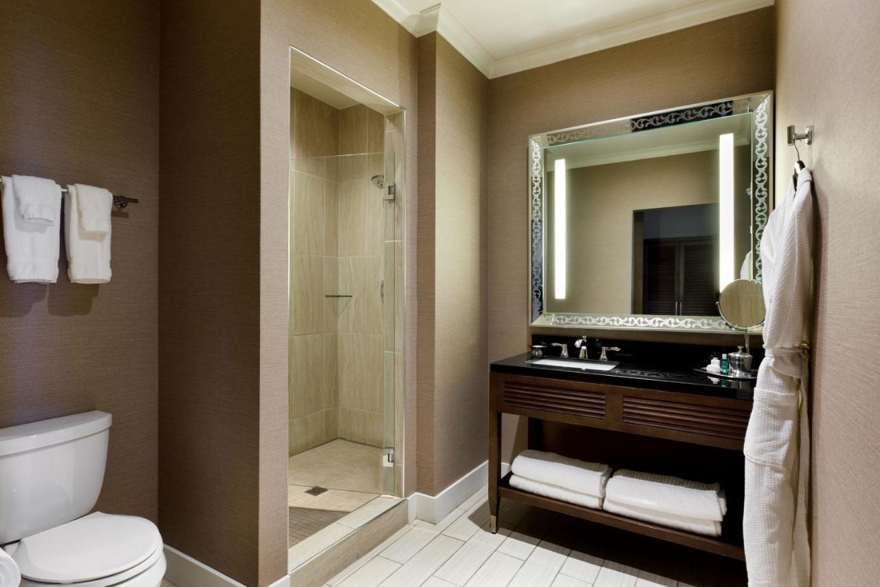 Ambassador City, Autograph Collection 4* Oklahoma City