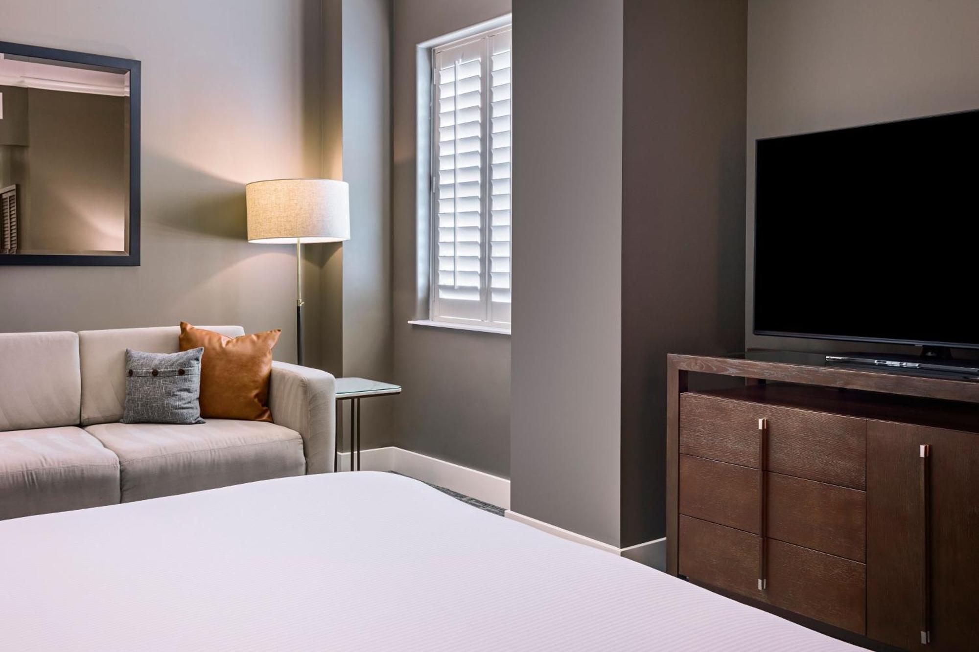 Hotel Ambassador City, Autograph Collection Oklahoma City