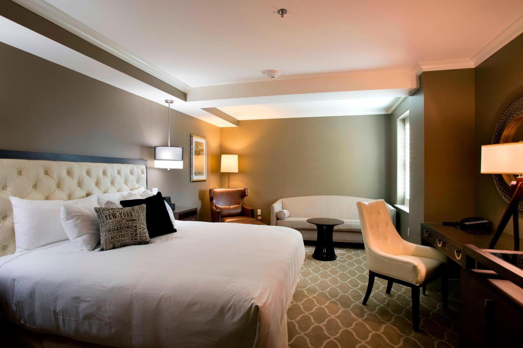 Ambassador City, Autograph Collection Hotel 4*