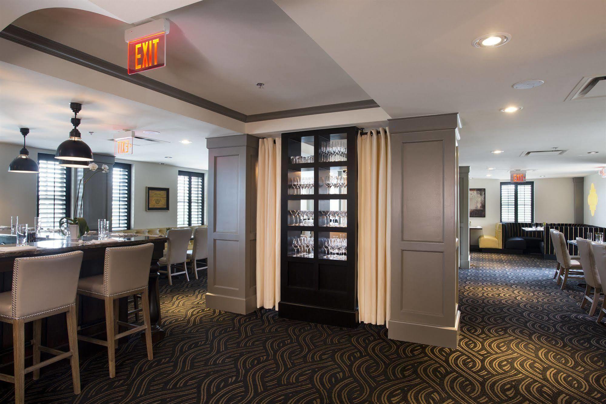 Hotel Ambassador City, Autograph Collection Oklahoma City