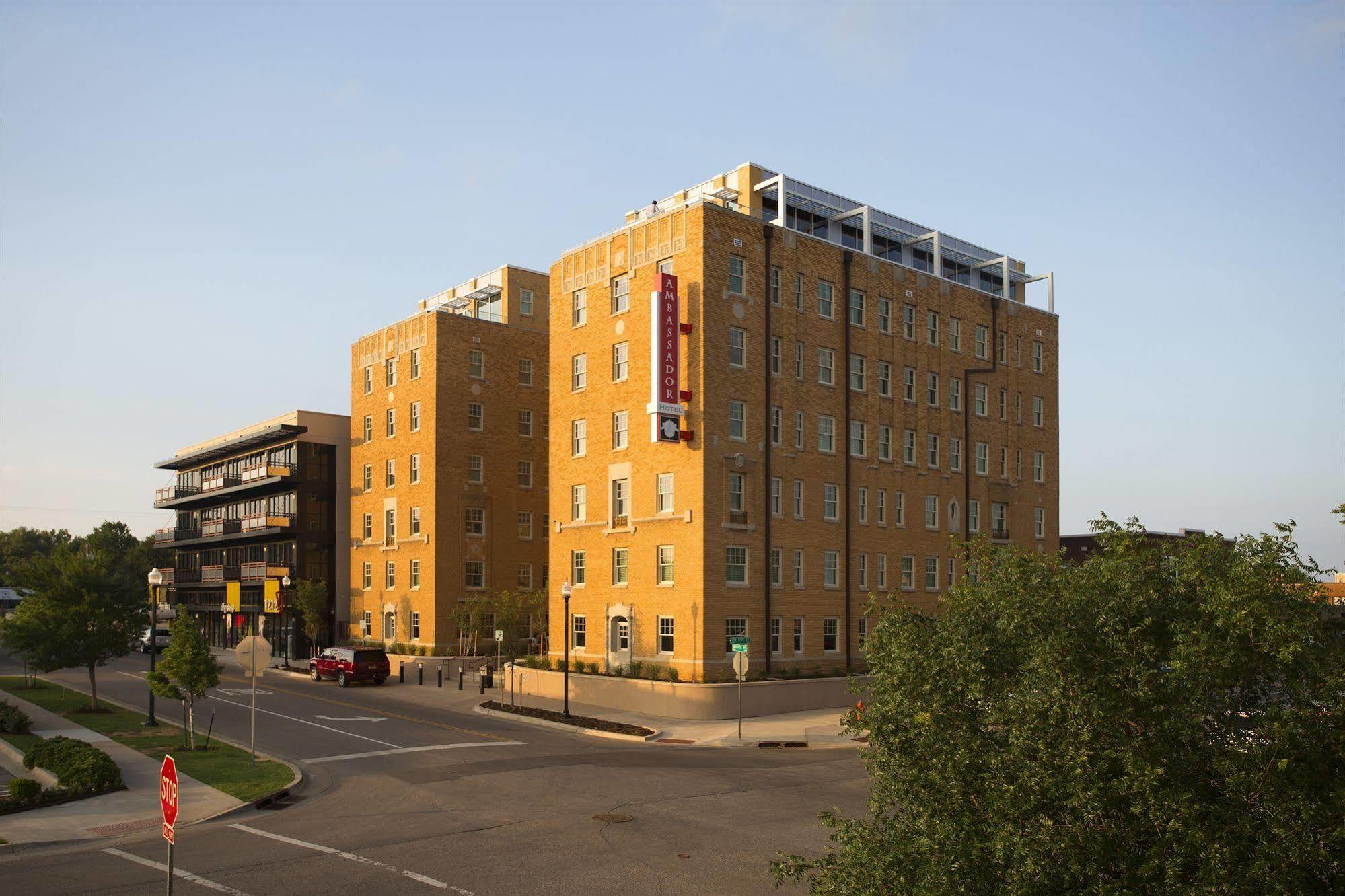 Hotel Ambassador City, Autograph Collection 4*